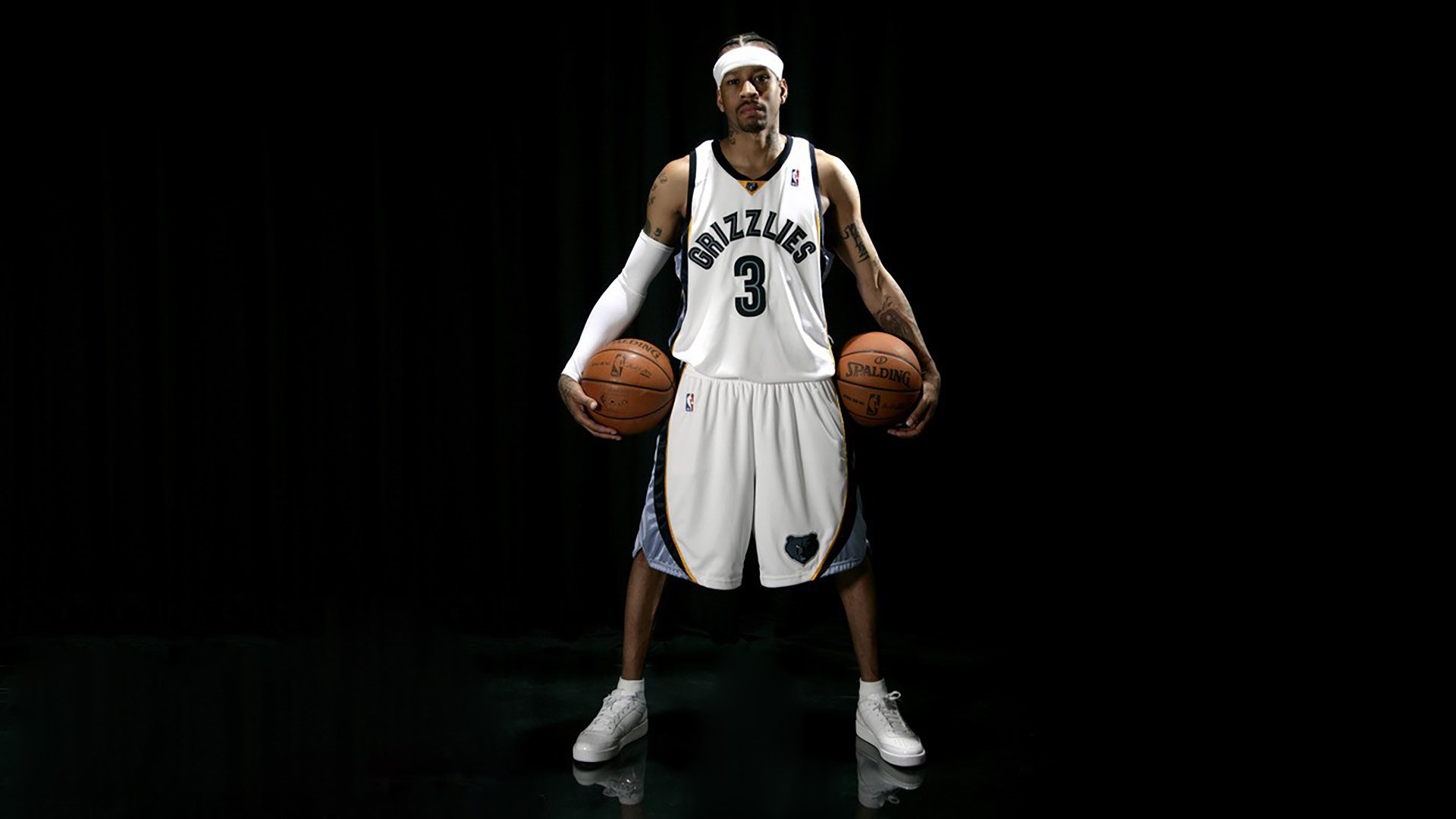 开云体育官网下载-76人主场新灯光系统首次启用获得一致好评，76人主场球衣